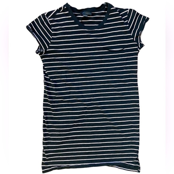 Sanctuary Dresses & Skirts - Sanctuary Navy and White Striped T-shirt Dress